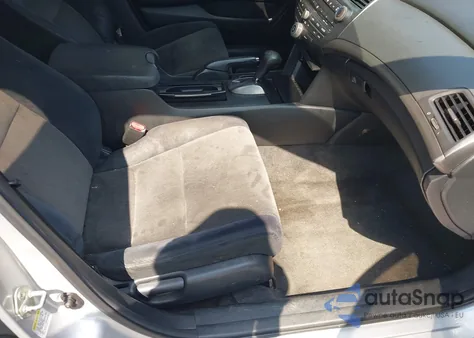 2009 Honda Accord 2.4 Lx z USA, uszkodzony, nr VIN 1HGCP26329A030986